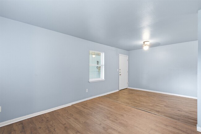 Foto del edificio - 6318 Laramie St