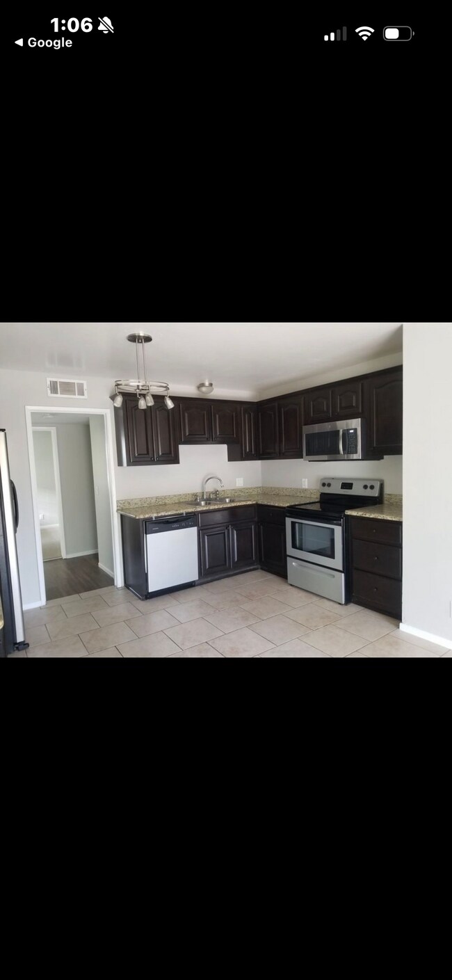 Building Photo - 51870 Avenida Villa