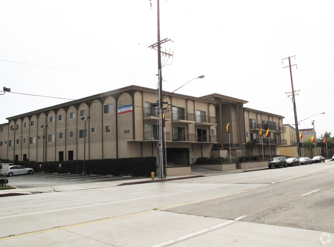 113 Apartments for Rent in South Bay, CA Westside Rentals
