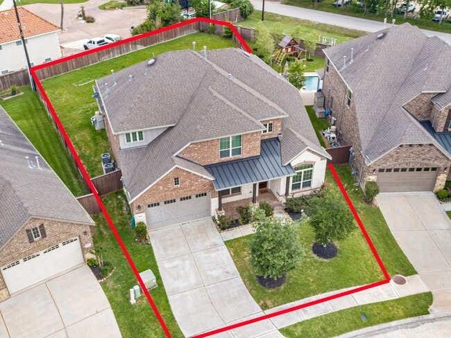 Foto del edificio - 24910 Meadowthorn Crest Ln