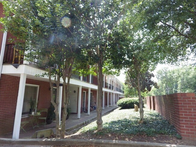 Foto del edificio - 510 E Gillespie St