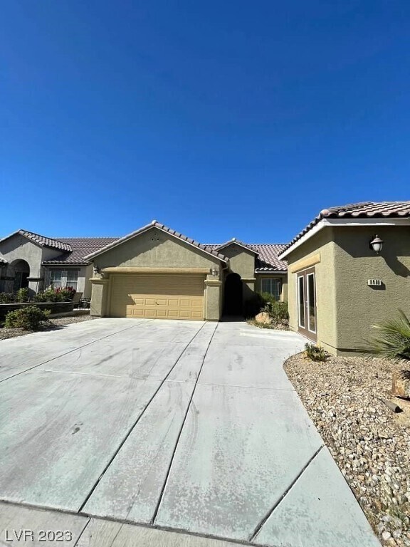 The Islands At Spanish Trail Apartments under 800 Las Vegas, NV 1