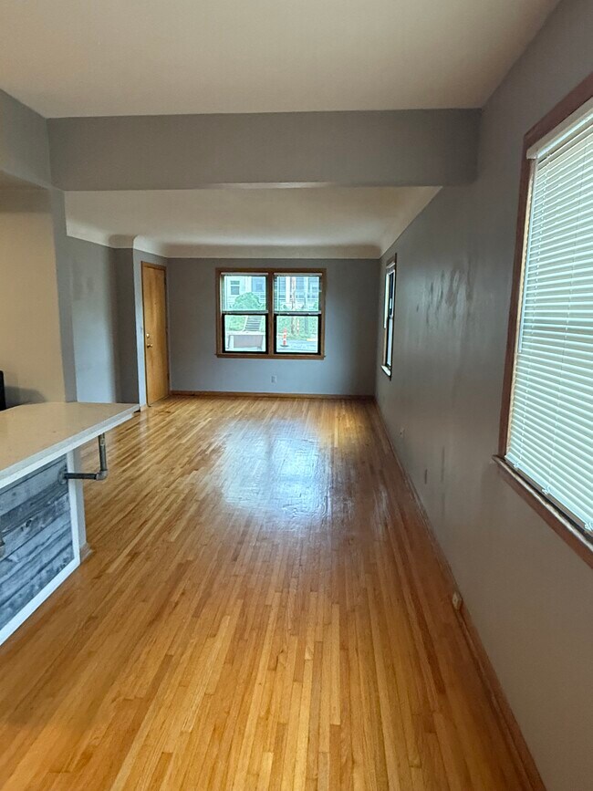 Foto del edificio - 3020 W 44th St