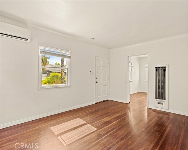 Foto del edificio - 657 E Jefferson Ave
