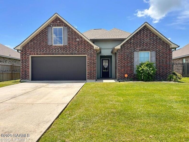Foto principal - 209 Stanwell Ave