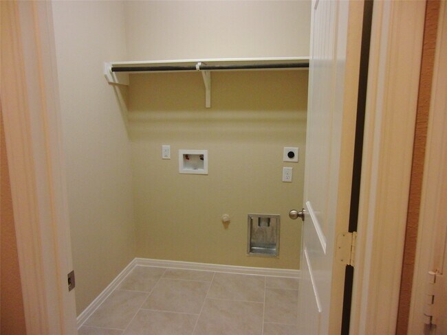 Foto del edificio - 5507 Claymore Meadow Ln