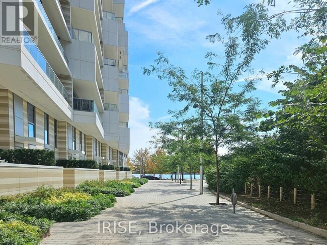 Building Photo - 118 Merchants' Wharf