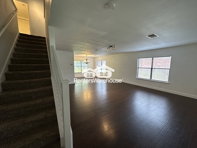 Building Photo - 1305 Bradbury Ln