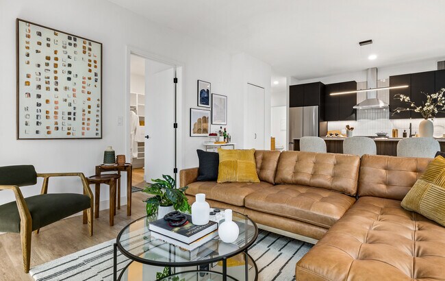 Foto del edificio - 218 E Grand Ave