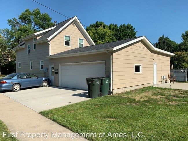 Building Photo - 1125-1127 Kellogg Ave