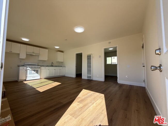 Foto del edificio - 1716 Locust Ave