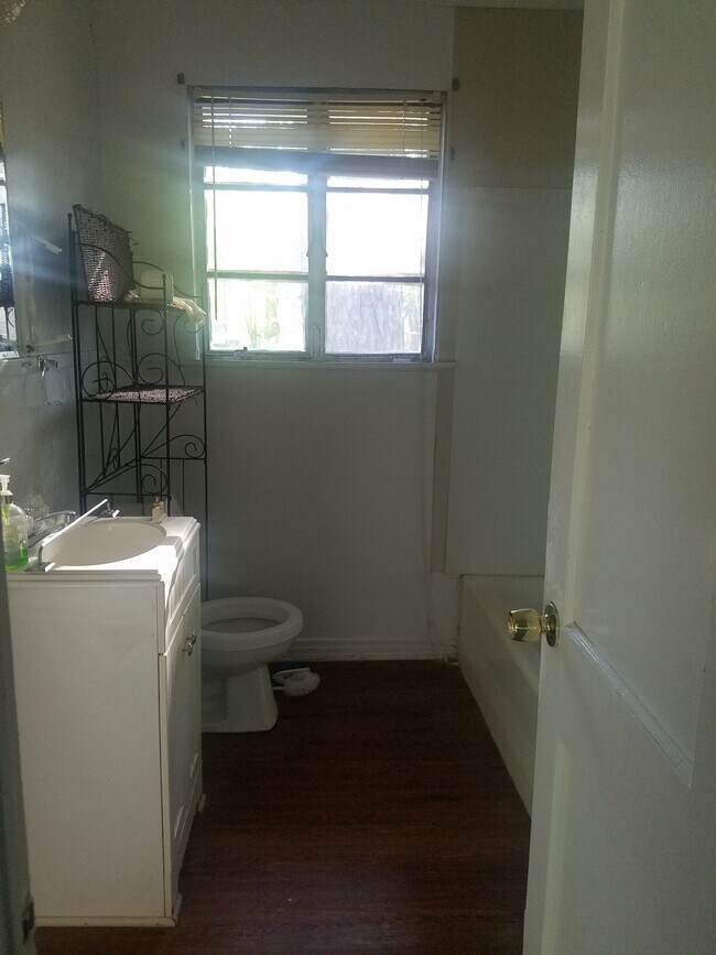 Foto del edificio - 1310 S 8th St