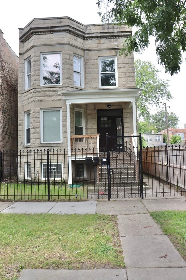 Building Photo - 5718 S Sangamon St