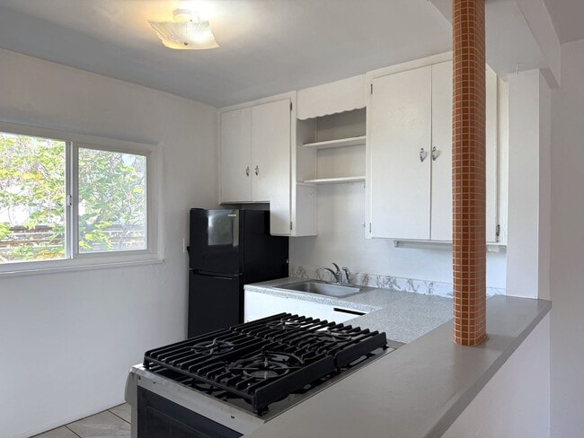 Foto del edificio - 521 Adams St NE
