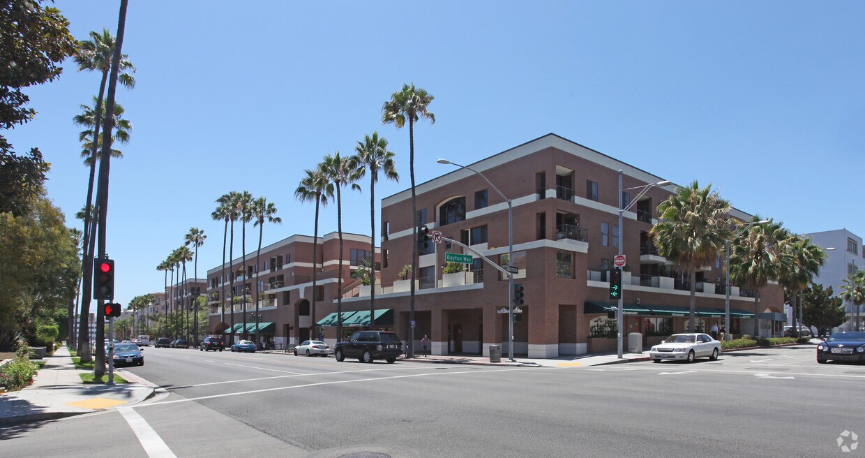 Foto principal - Beverly Hills Senior Housing