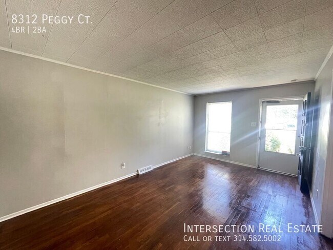 Building Photo - SECTION 8 APPROVED - 4 Bedroom/1.5 bath Ho...