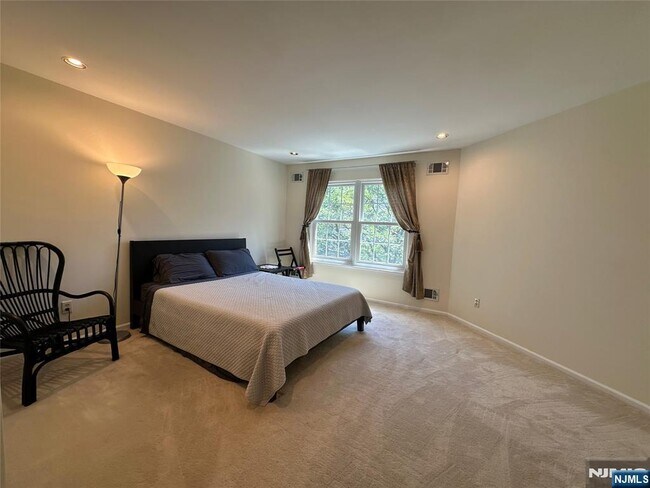 Foto del edificio - 1488 Westgate Dr