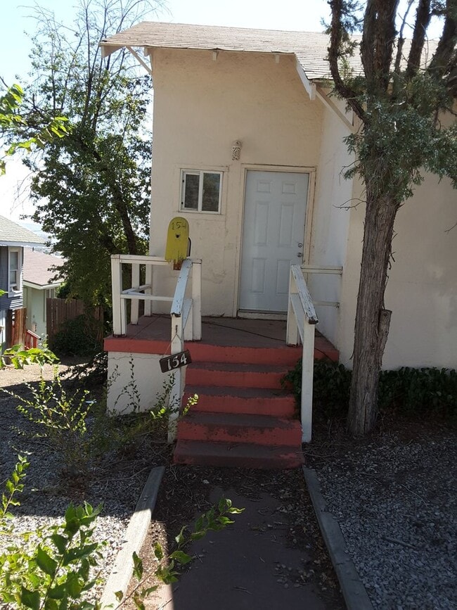 Building Photo - ONLY $1,600 PER MONTH FOR THIS SUPER CUTE, SINGLE FAMILY HOME WITH FINISHED BASEMENT - VERY CLOSE...