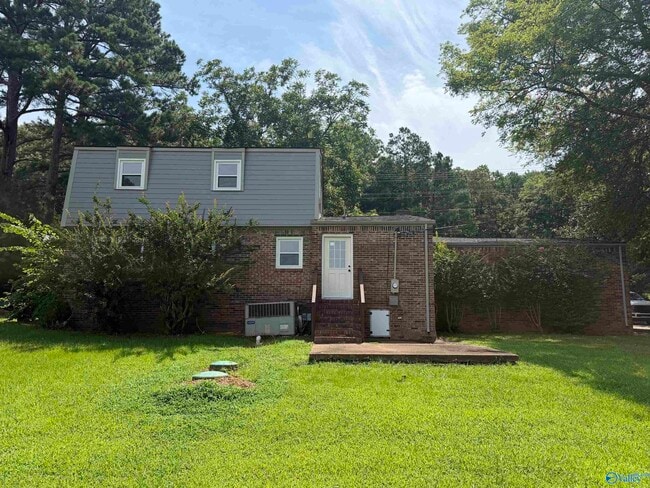 Building Photo - 4307 Indian Hills Rd SE