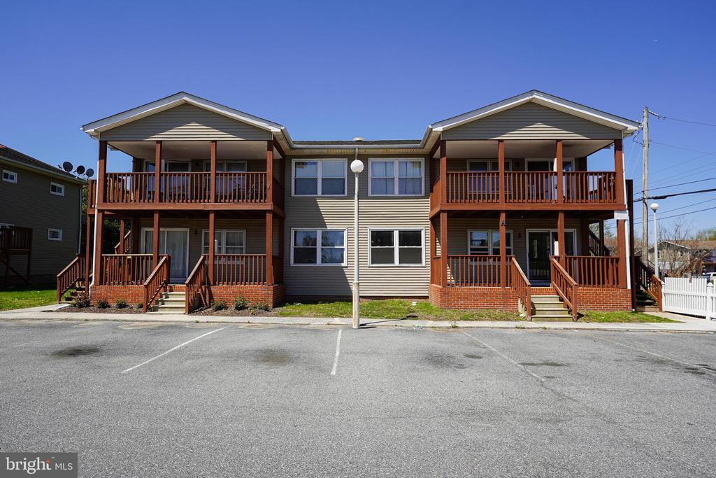 Foto principal - 516 Bay St