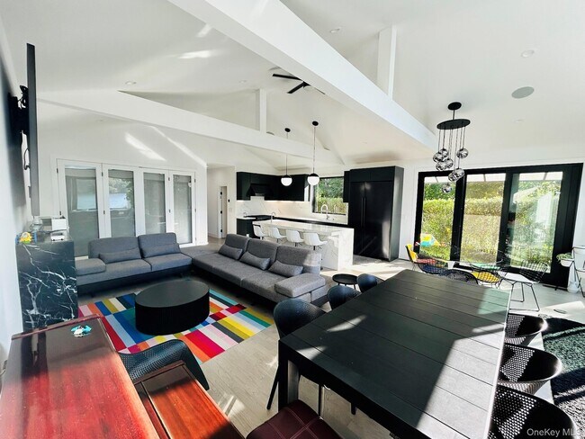 Foto del edificio - 12 Hudson River Ln