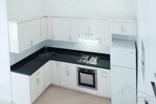 Foto del edificio - Bed-Stuy LOFT Duplex 1 Bedroom