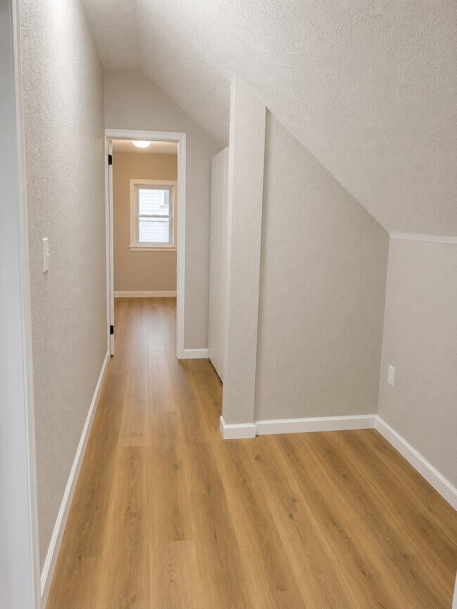 Foto del edificio - 1310 E 360th St