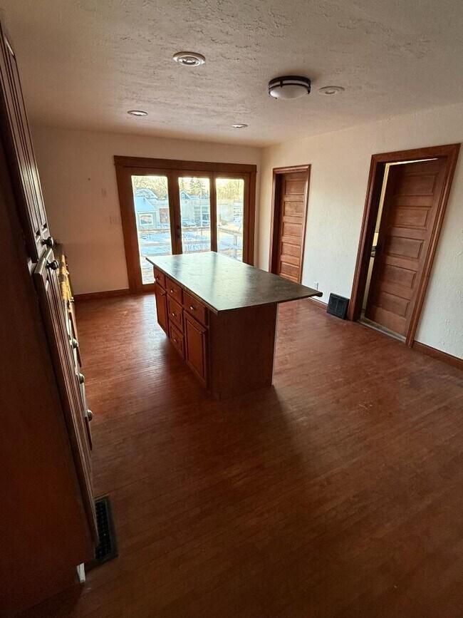 Foto del edificio - 1103 West Dr