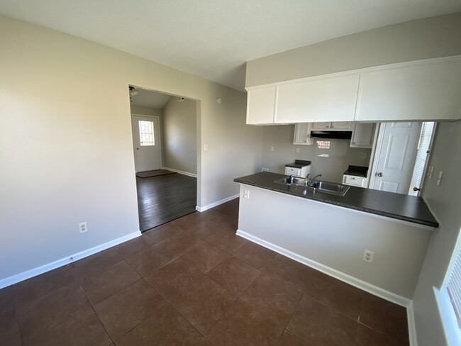 Building Photo - 4282 Elysian Dr