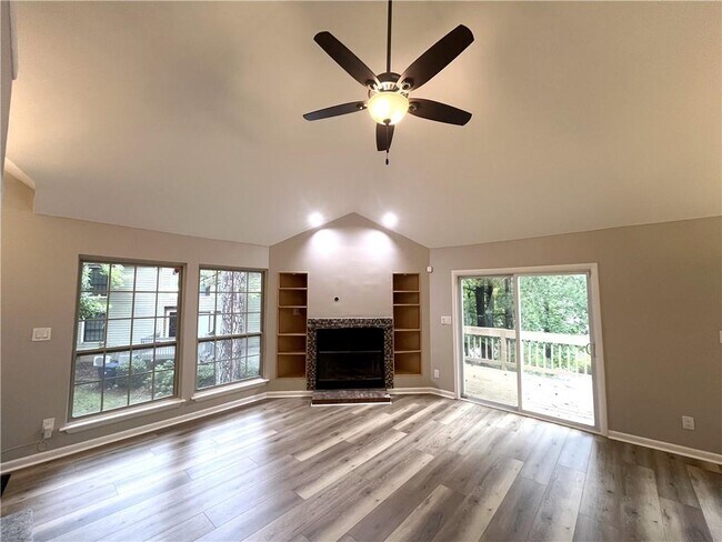 Foto del edificio - 3030 Steeplechase Dr