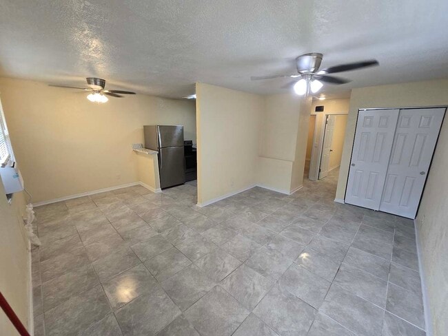 Foto del edificio - 7215 Bailey Ct