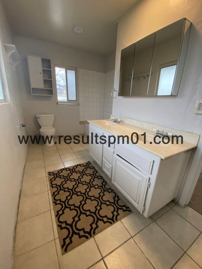 Building Photo - Spacious Vacaville Home