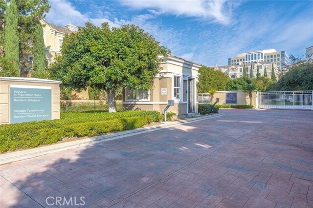 Foto del edificio - 3407 S Main St