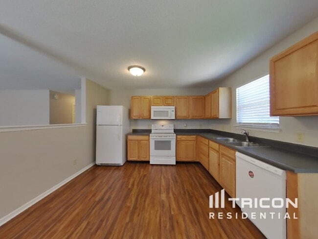 Building Photo - 8005 Crackling Ln
