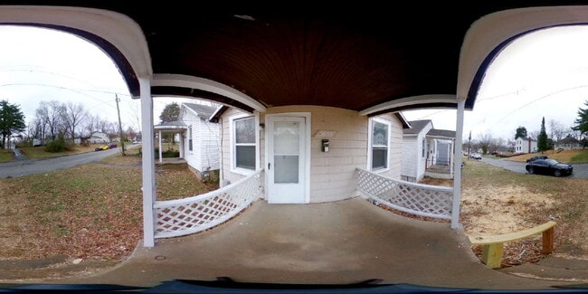 Foto del edificio - Cozy 2-Bedroom, 1-Bath Home in North St. Louis