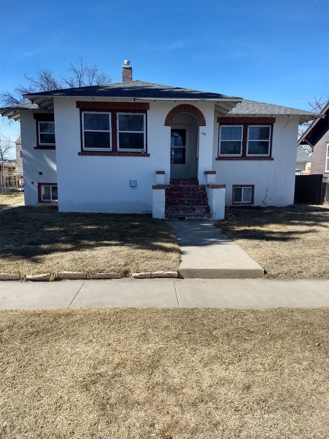 1934 E B St, Torrington, WY 82240 Townhouse for Rent in Torrington, WY