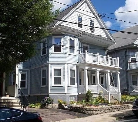 Building Photo - 90 Bartlett St