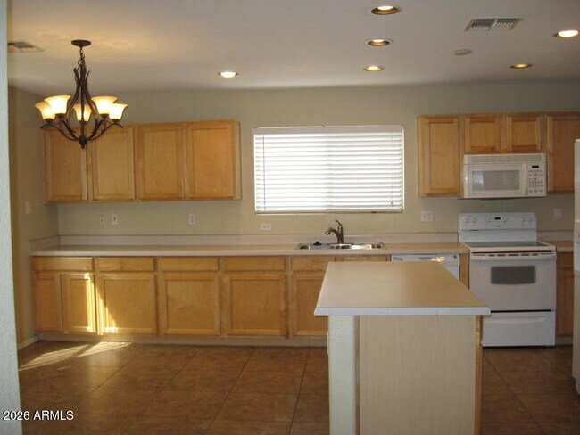 Foto del edificio - 2161 E 35th Ave