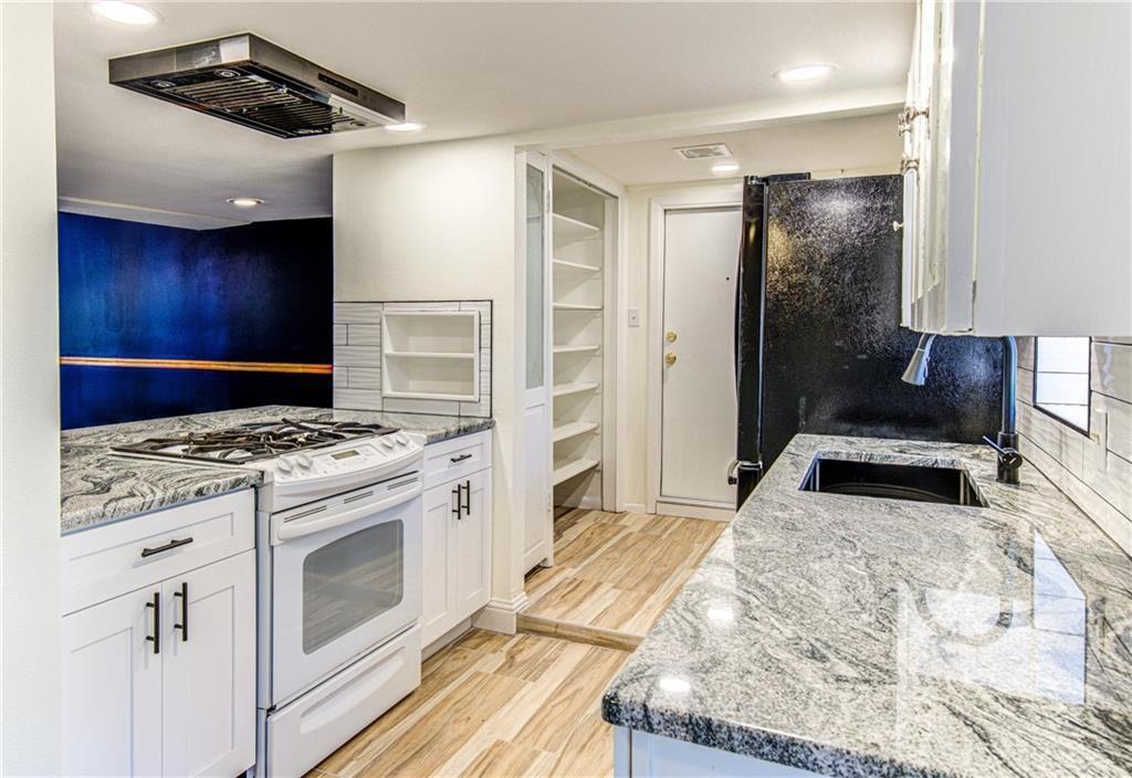 Foto principal - 810 S Center St