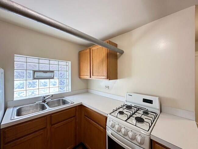 Foto del edificio - 2629 W Ainslie St