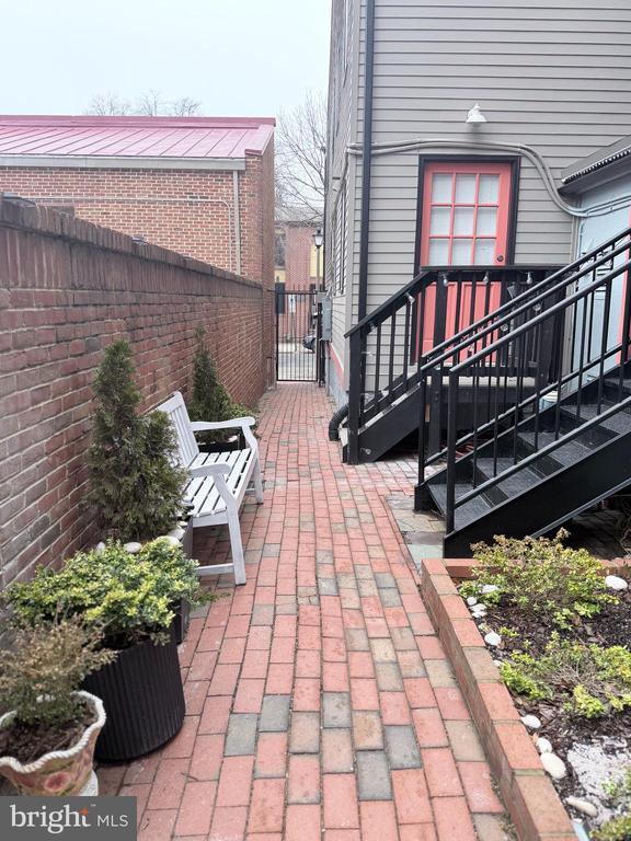 Foto del edificio - 113 N Fayette St