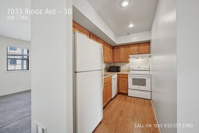 Building Photo - 7033 Ridge Ave