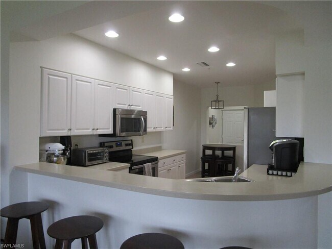 Foto del edificio - 11130 Harbour Yacht Ct