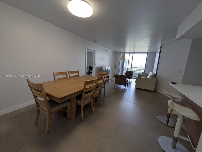 Building Photo - 3300 NE 192 St