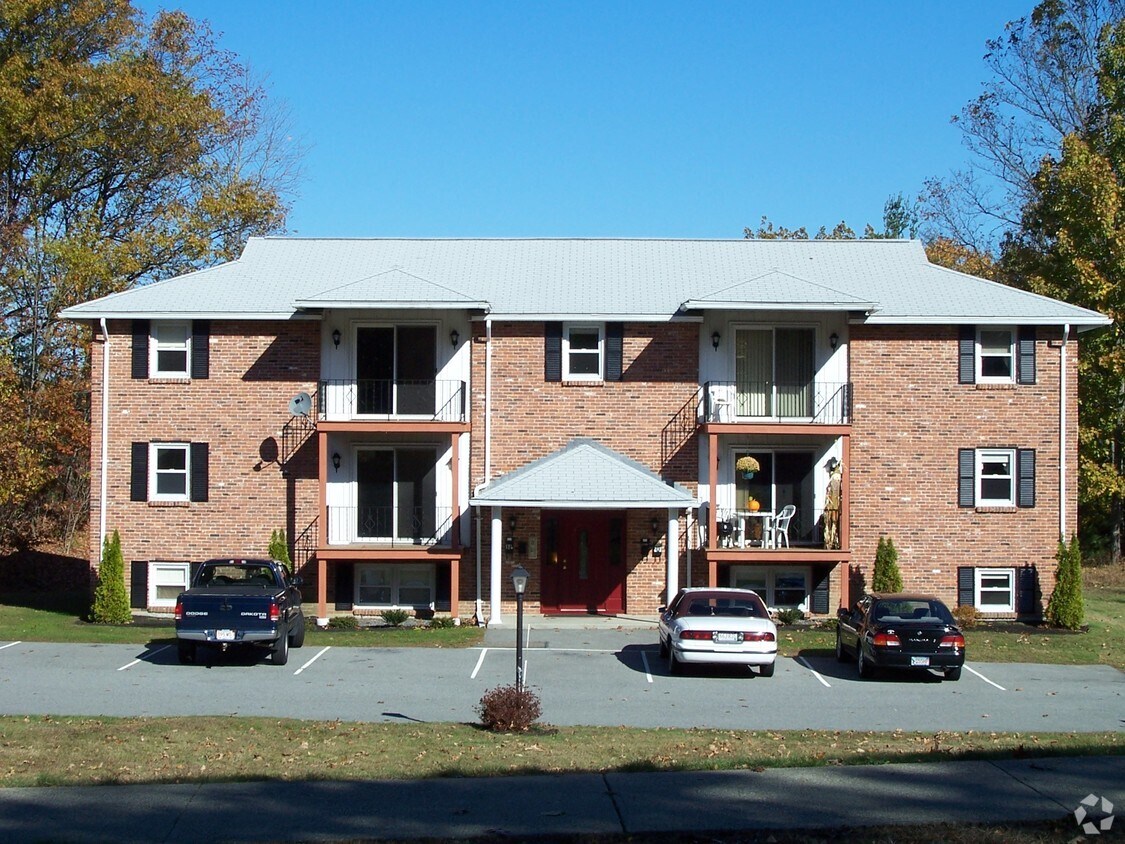Building Photo - 50 Elmwood St