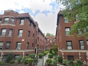 Building Photo - 2639 N Spaulding Ave