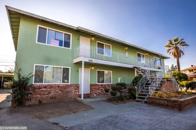 Building Photo - 2250 Tomasina Ct