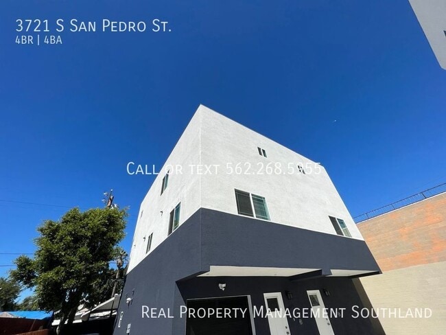 Building Photo - Stunning, 4 Bed/ 4 Bath Townhouse for Rent...