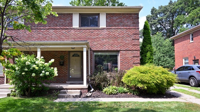 Building Photo - 2611 Oliver Rd