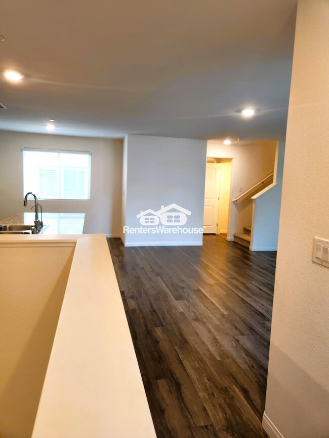 Building Photo - 7010 Crimson Shadow St